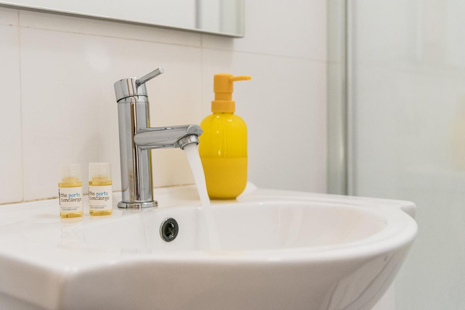 GuestReady - Yazdah Flat 1 Apartment Porto Bagian luar foto